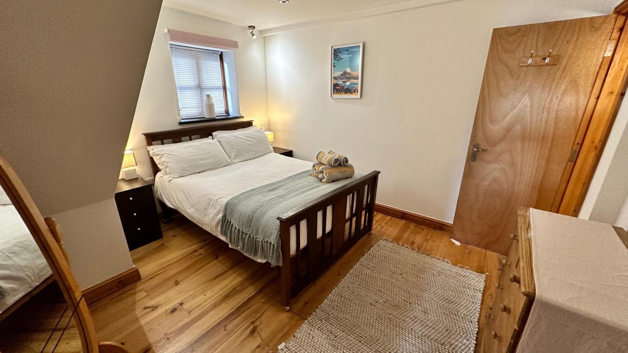 Penthouse 3 - Spacious Harbourside Apartment With Stunning Sea Views Penzance Exterior photo